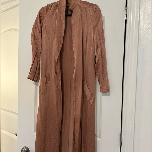 H&M Satin Blush Pink Robe - Brand New No Tag, Size 32 - Picture 3 of 4